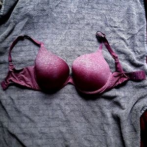 Victoria's Secret 34DD Bra